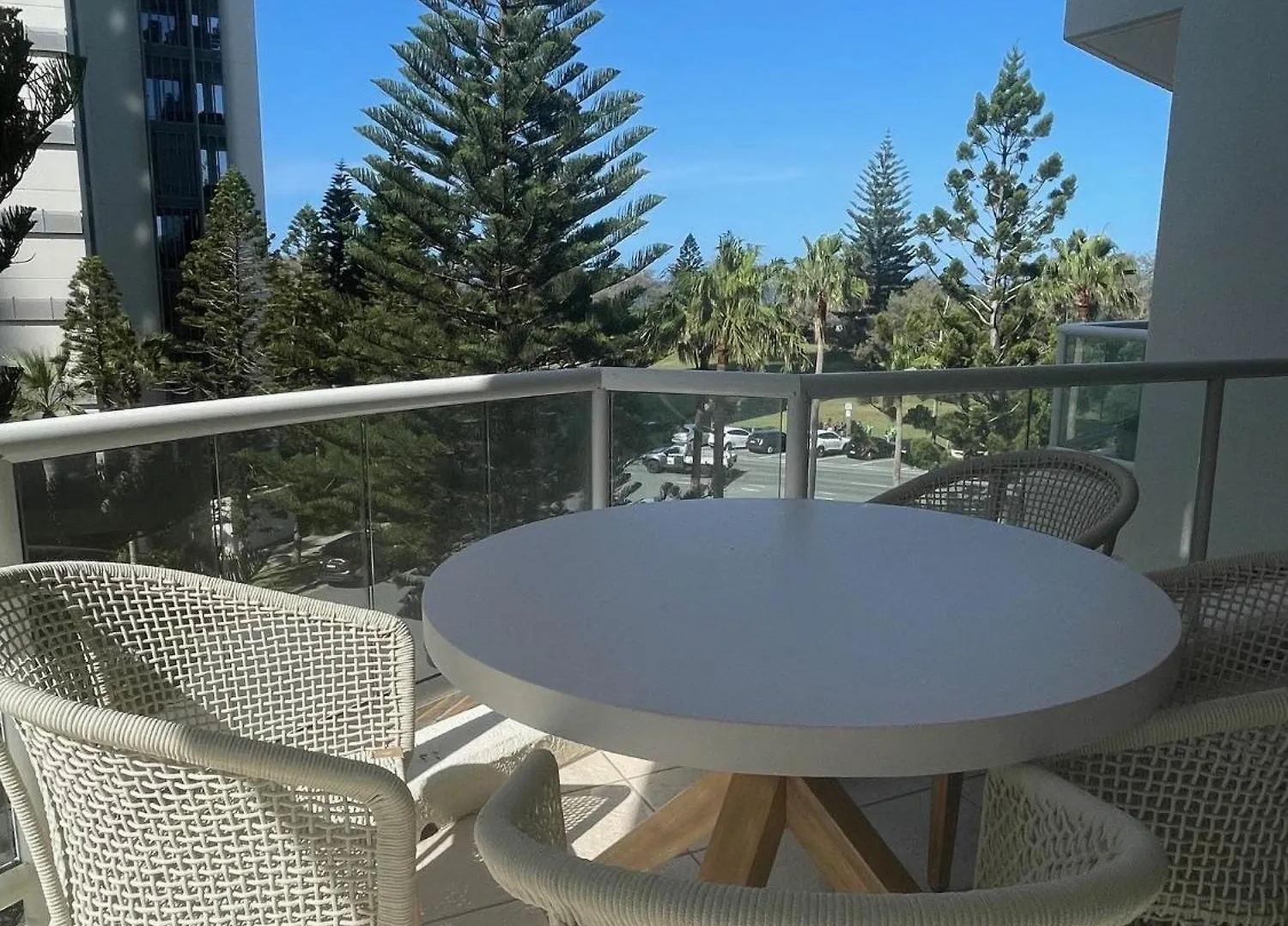 Carmel By The Sea Aparthotel Gold Coast
